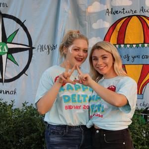 Meet your Posher, Avery